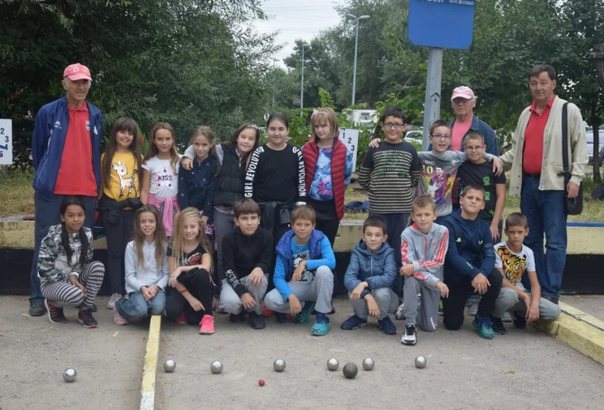 Mladi boćari sa Novog Beograda