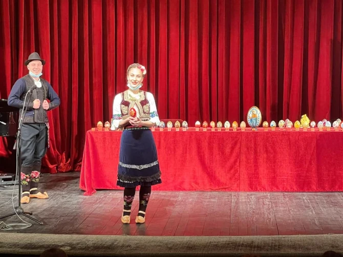 Tradicionalna 15 po redu humanitarna aukcija vaskršnjih jaja u Trsteniku