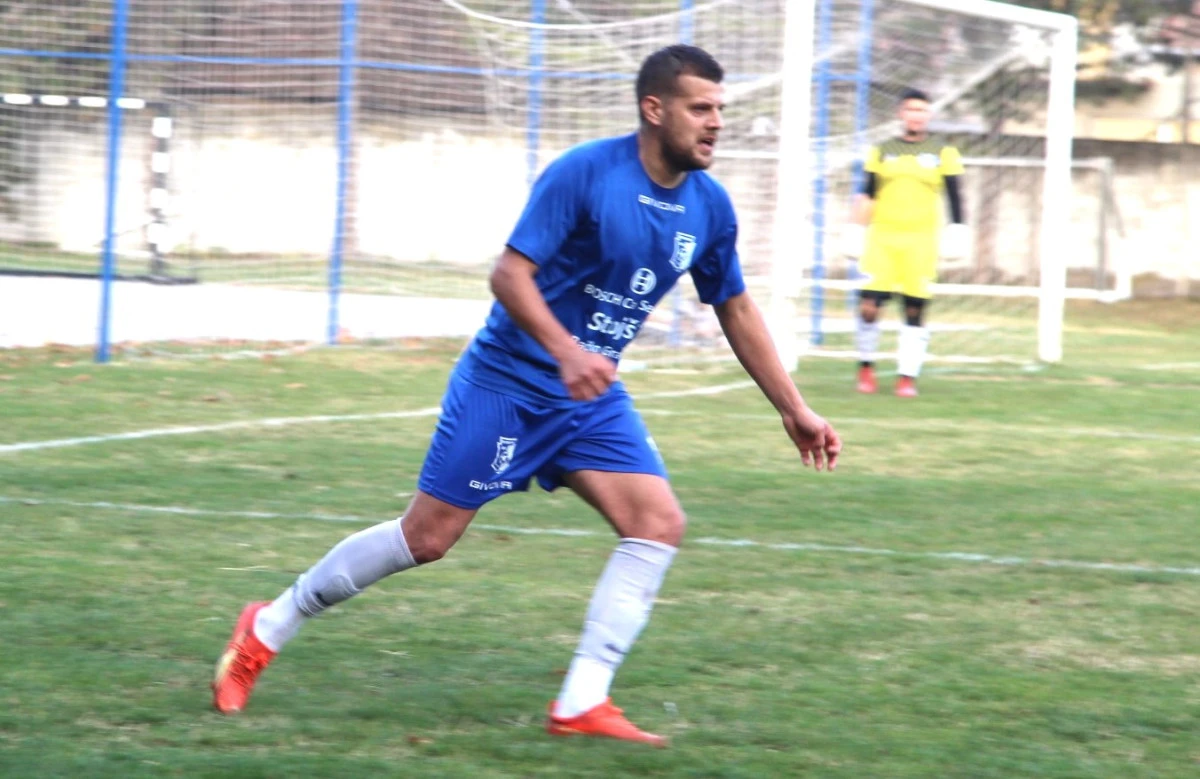 Vasić je postigao jedini gol za Vojvodinu u Staparu - foto: V. Jankov