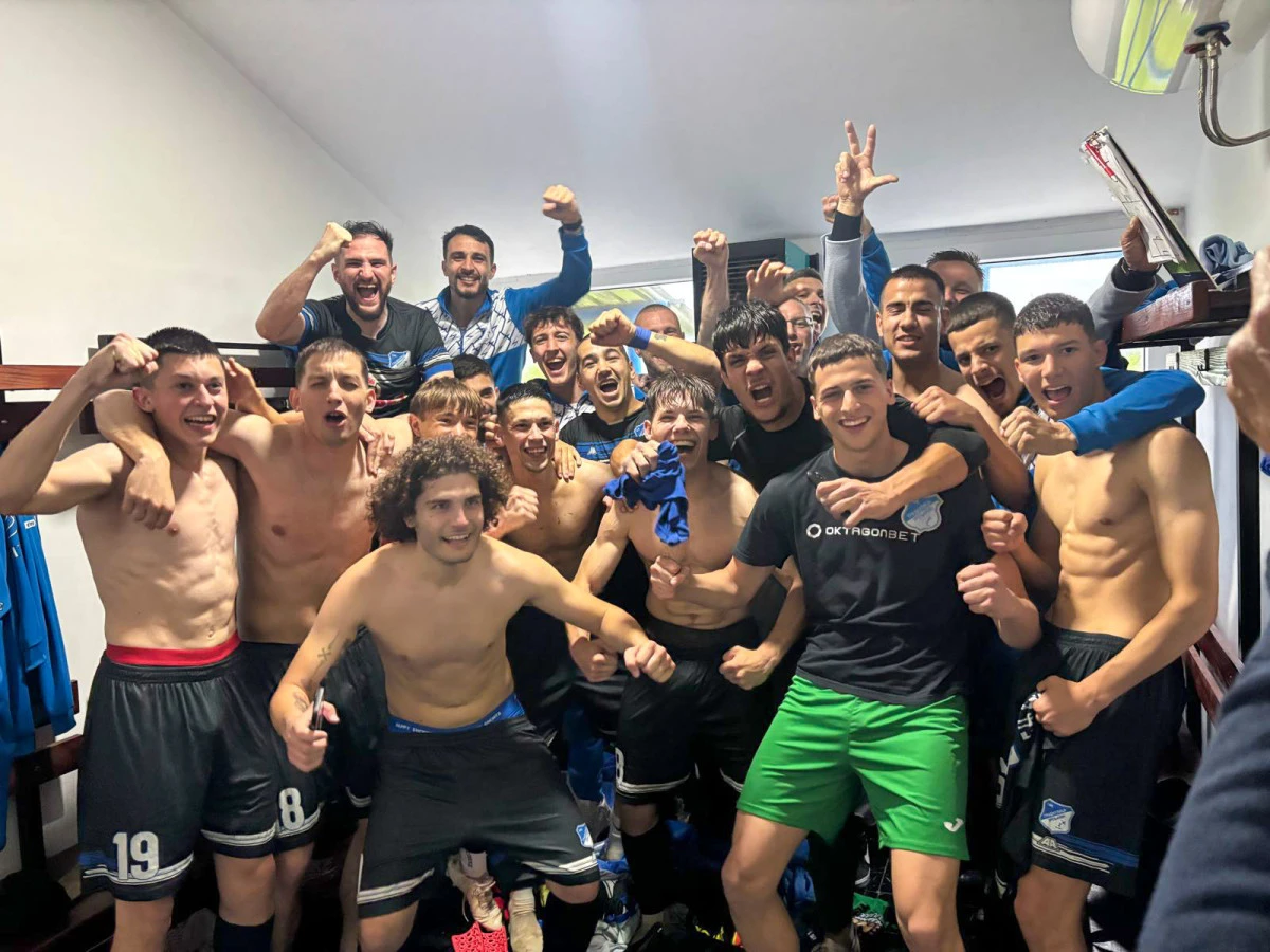 Veliko Slavlje U Zrenjaninu Gradnulica Tri Kola Pre Kraja Sezone Overila Plasman U Srpsku Ligu Vojvo