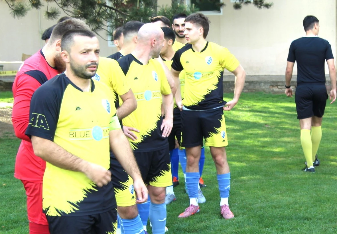 U iščekivanju baraža: Fudbaleri OFK Bečej 1918 - foto: V. Jankov 