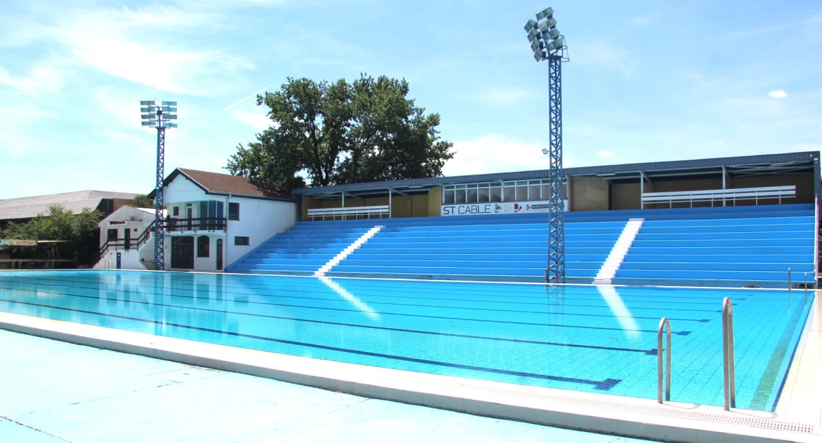 Olimpijski bazen spremno čeka kupače - foto: V. Jankov