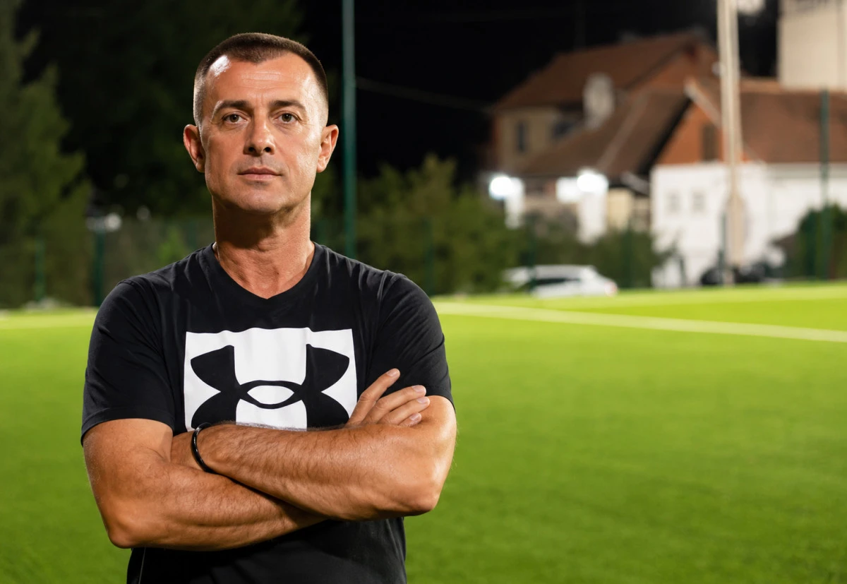 Trener Dejan Babić