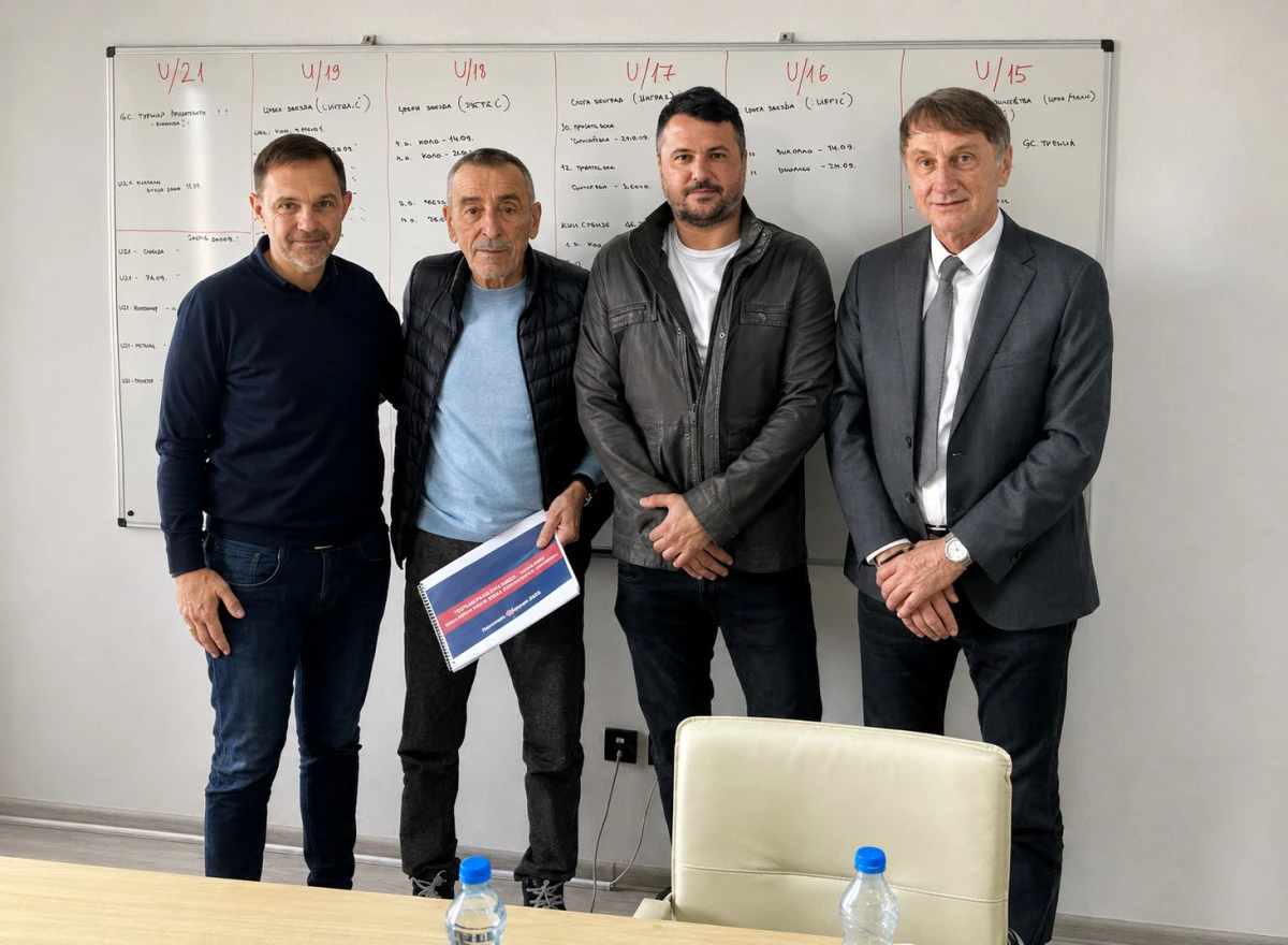Predstavnici FK Sloga Kraljevo na sastanku u FSS - foto: Fudbalski savez Srbije