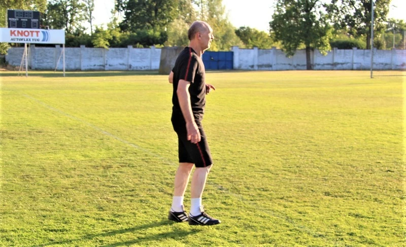 Novi kormilar tiskog broda - trener Miroslav Knežević (foto: V. Jankov)