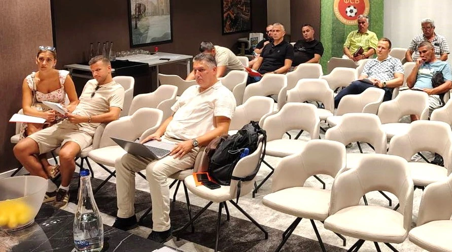 Sa sednice Konferencije klubova Vojvođanske lige Sever - foto: FSV