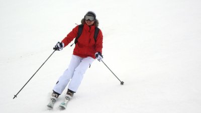 Nevena Ignjatović poklanja ski opremu