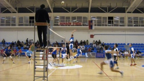 Očekuje se prva pobeda!, Druga liga "Istok"