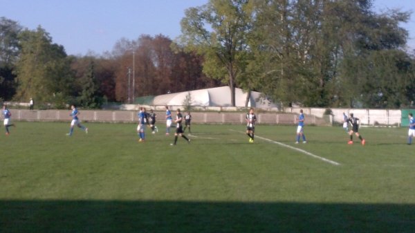 "Umišljeni" i dalje rasprodaju ugled Radničkog!, Srpska liga Istok