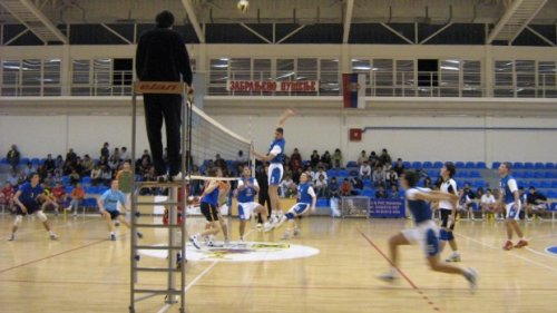 U ponedeljak startuju odbojkaši Pirota