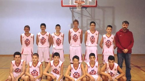 Porodica KK Radnički 1950 postaje sve veća, Prva RL Zapad