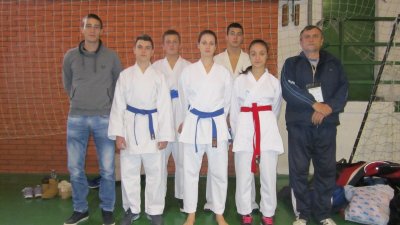 Sombor : Karatisti Ravangrada uspešni na kraju godine