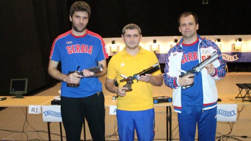 Streljaštvo: Srebrni „Pobednici“ Stefanoviću i Grgiću, bronzani Arsovićevoj, Arunovićevoj i Mikecu