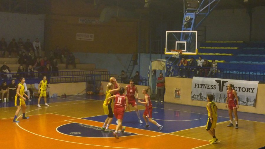 Košarkašice Kraljeva trijumfom overile 2015. godinu, Prva ženska liga Srbije