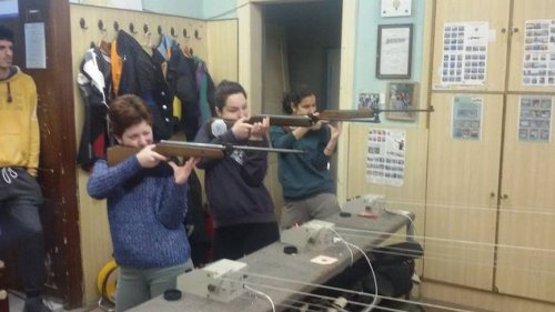 Streljaštvo: OŠ „Miroslav Mika Antić“, Gimnazija „Uroš Predić“ i Mašinska škola pobedili na pančevačkom Svetosavskom turniru