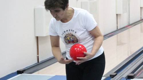 Kuglanje: Beograd bolji od Radničkog, Apatinke Banatu odnele bod