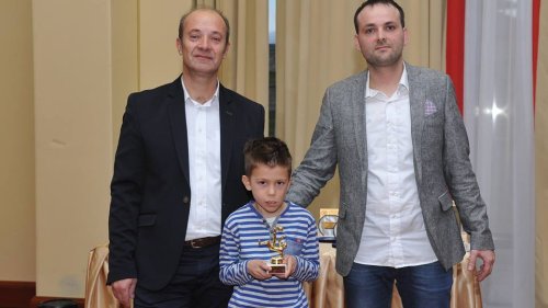 FSO Aranđelovac nagradio najbolje ...