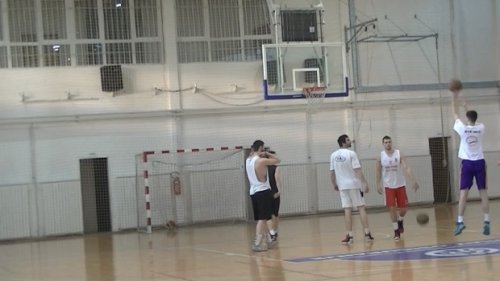 Samo se Dunav radovao, u Hali Kej, neće valjda više niko do kraja sezone, Druga liga Srbije