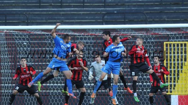 PLS: Siguran bod Slobode, Prva liga Srbije