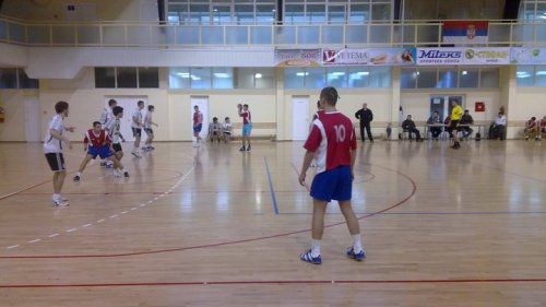 Posle četiri poraza pobeda kod kuće, Prva liga Zapad