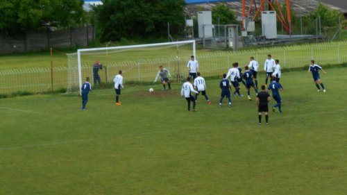 Umalo od gotovog veresija, Kadetska liga Srbije