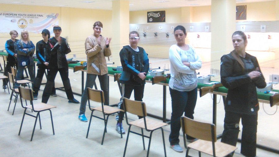 Sjajne aranđelovčanke Nevena Zečević, Ttijana Usanović i Nevena Ristić pobednice Smederevske lige u streljaštvu