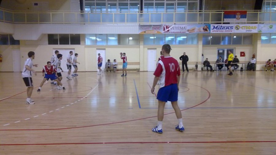 Pobeda u poslednjoj sekundi utakmice, Prva liga Zapad