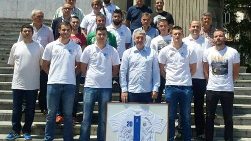 Prijem predsednika Opštine Aranđelovac Bojana Radovića za rukometaše Šamota, Super B