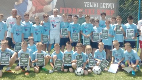 Slavoljub Muslin posetio letnji fudbalski kamp "daj gol" u Aranđelovcu