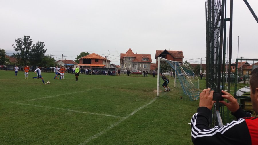 Sloga tesno do trofeja