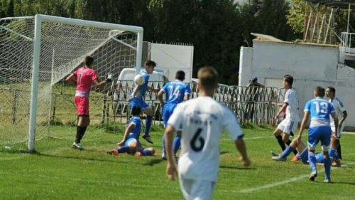 Aleksandre Živkoviću, "uhvaćen" si bio je čist penal za Radnički kamera nikada ne laže!!!, Omladinska liga Srbije