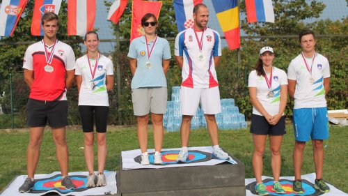 Streličarstvo: Svilanović i Isidora Veličković prvi u Centralno evropskom kupu!