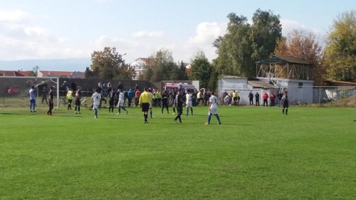 Podmladak Radničkog bolji od Mačve, ali lopta nije "htela" u gol!, Omladinska liga Srbije
