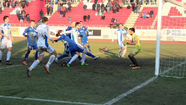 Post i dalje traje, Superliga Srbije