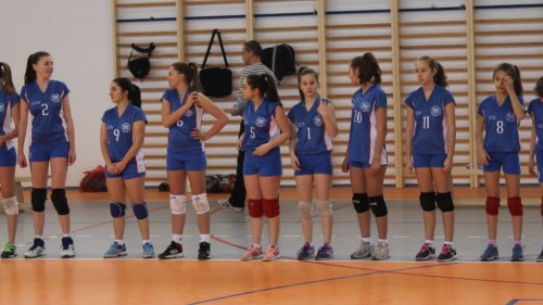 Polovičan uspeh pećinačkih odbojkašica