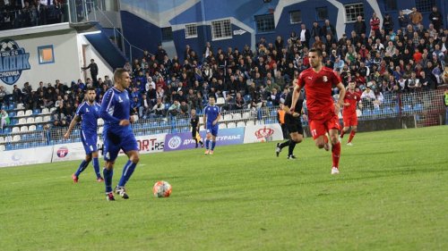 Radniku nedelju gostuje Napretku, Superliga Srbije
