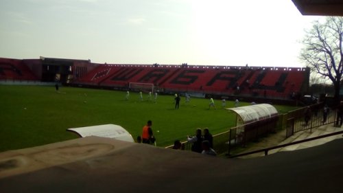 Mačva se "provukla" kad je Radnički ostao sa deset igrača!, Prva liga Srbije