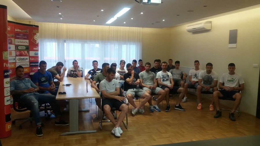 Napredak počeo pripreme!, Superliga Srbije