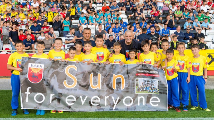 Mladi fudbaleri iz Rume na turniru u Beču: Sunce za sve