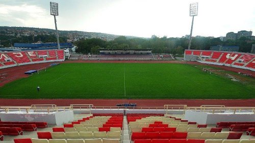 Rukovodstvo i stručni štab Omladinske škole napuštaju Radnički, Superliga Srbije