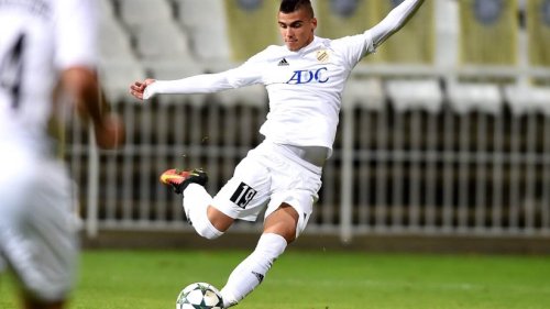 Momak iz Kuršumlije briljira u Čukaričkom, pred njim je sjajna karijera kaže trener Nenad Lalatović, Superliga Srbije