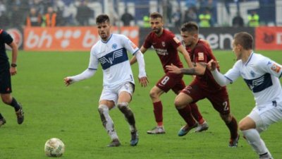 Gradski derbi sat kasnije