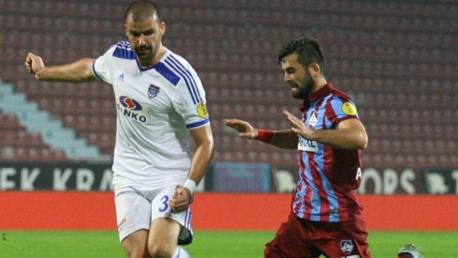 "Srpski Maldini" godinu dana na Čairu, Superliga Srbije