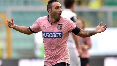 Fabricio Mikoli  utjerivač dugova