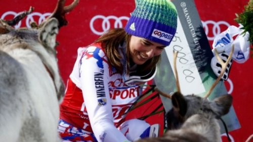 Petra prva, Nevena odustala