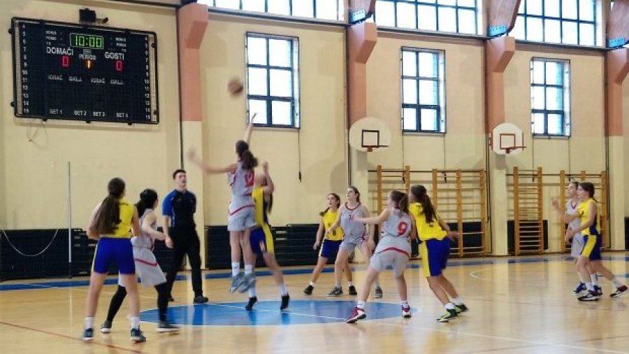 Gimnazijalac bolji od Paraćina, Druga liga Jug grupa B