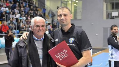 Verona postrojila "musketare", Superliga