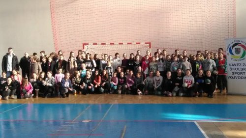 Revija školskog rukometa u Zrenjaninu