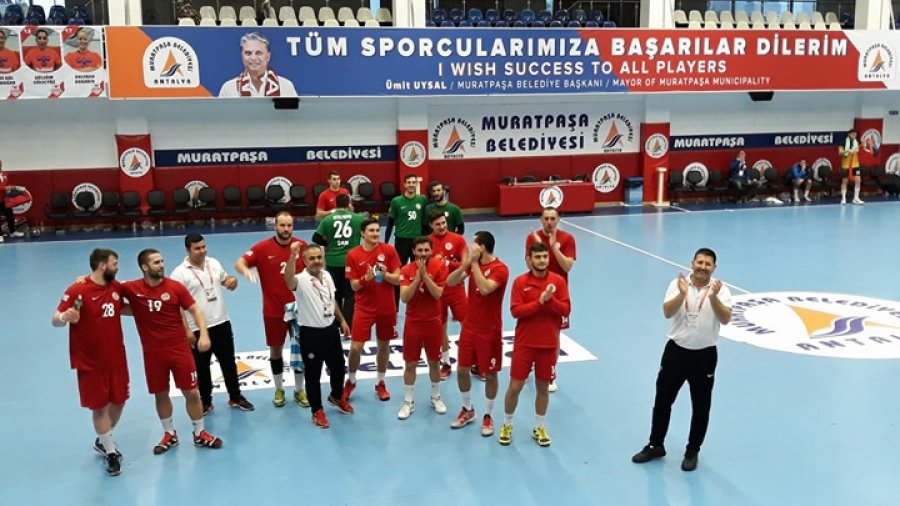 Antalija teško sa Bejkozom