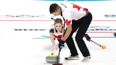 Mešovitom dublu Kanade zlato u karlingu